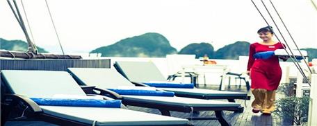 Du ngoạn Hạ Long 2 ngày 1 đêm du thuyền Signature